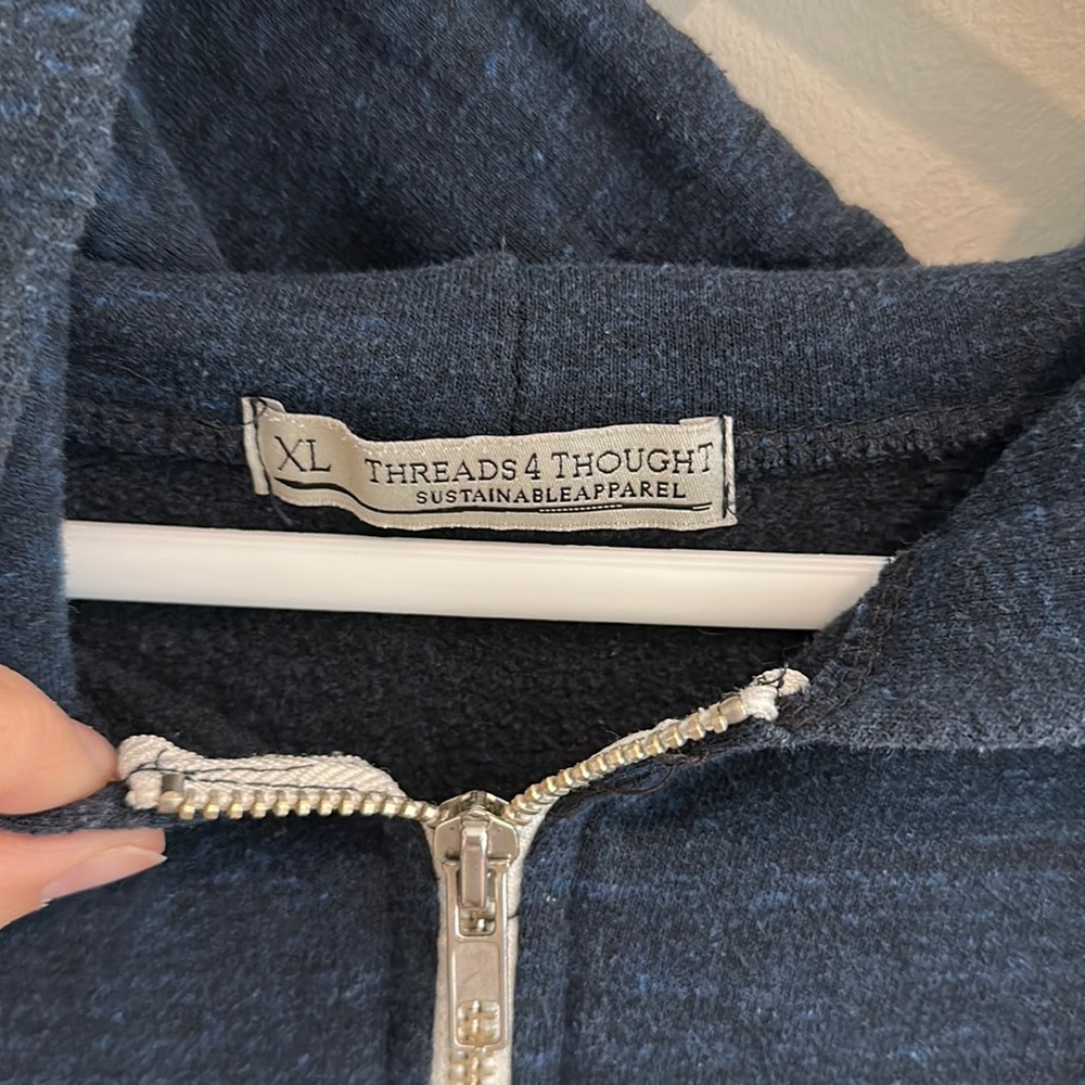 Men’s Threads 4 Thought navy zip hoodie XL